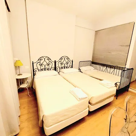 Vanity - 4 Bedrooms With 4 Bathrooms - Ac & Wifi * 罗马